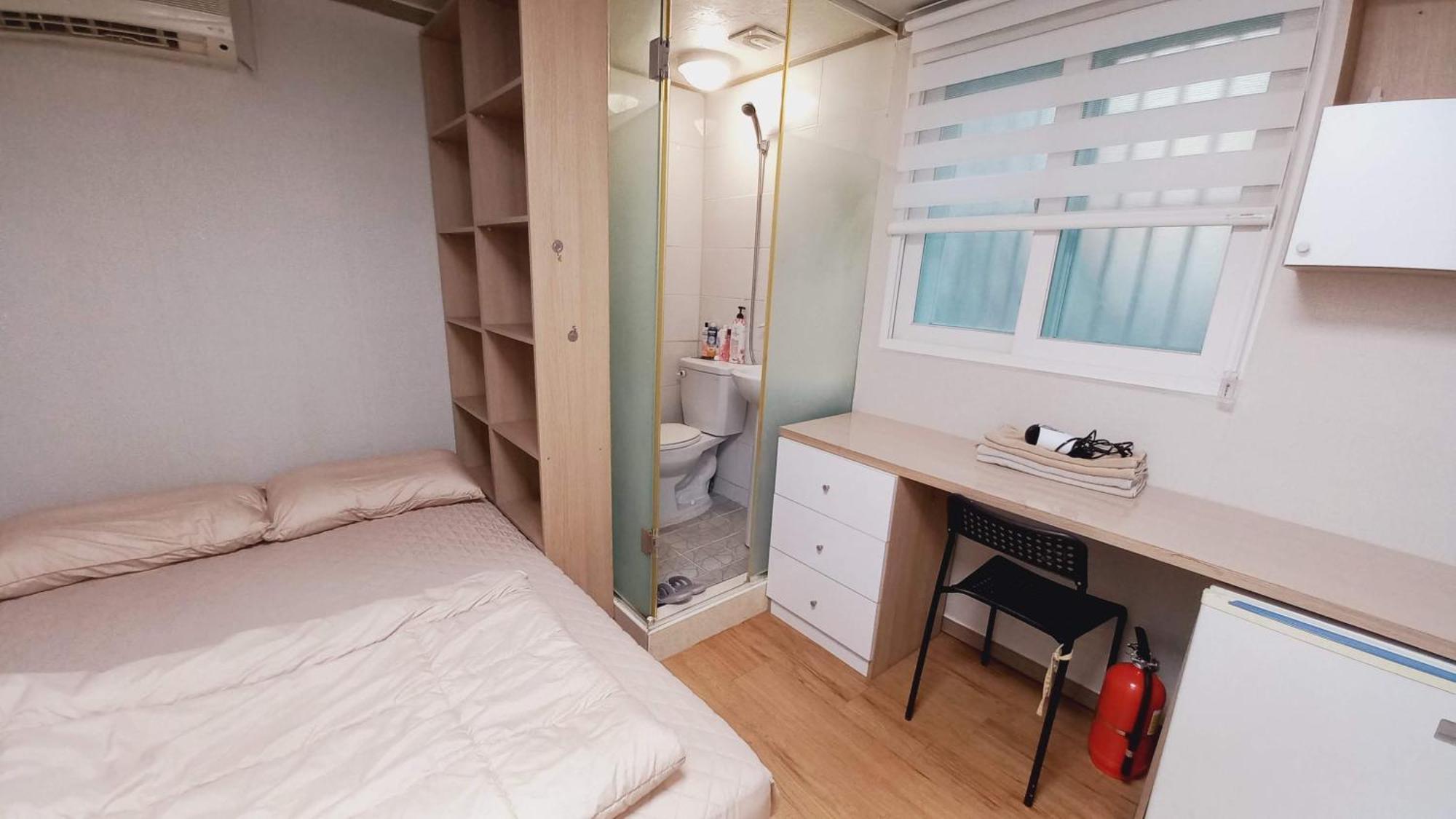 Haechi Stay Guesthouse - For Foreigners Only Сеул Екстер'єр фото