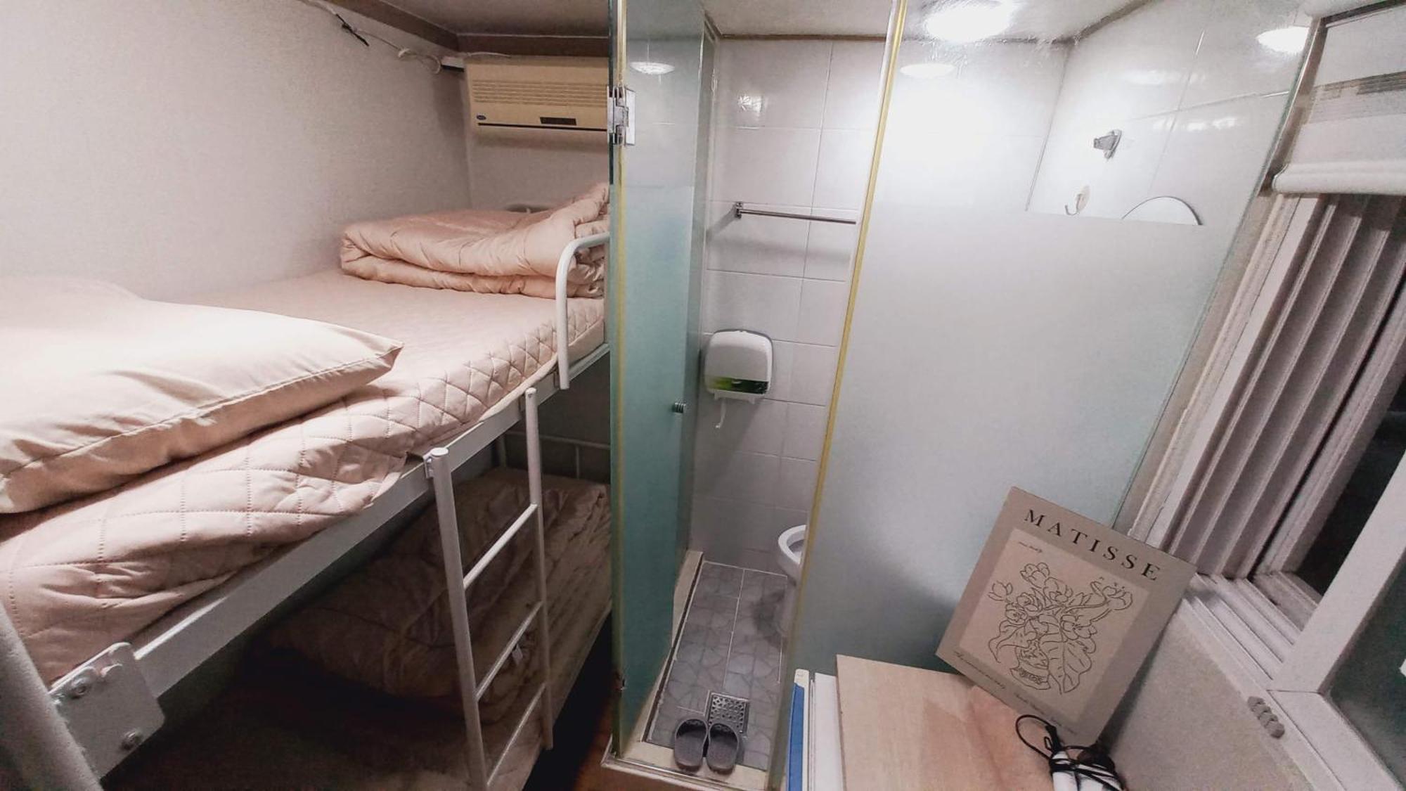 Haechi Stay Guesthouse - For Foreigners Only Сеул Екстер'єр фото